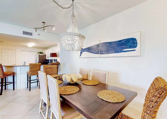 Peaceful Water View With Sauna Pool Tennis Court W&d Hot Tub & Patio *
