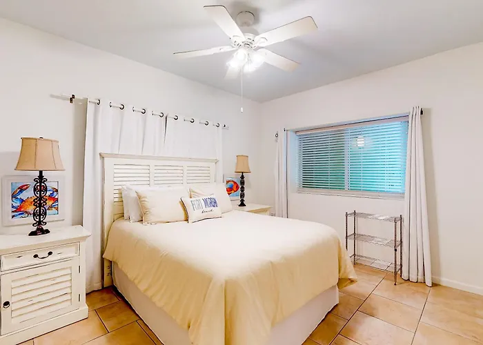 Peaceful Water View With Sauna Pool Tennis Court W&d Hot Tub & Patio * Gulf Shores