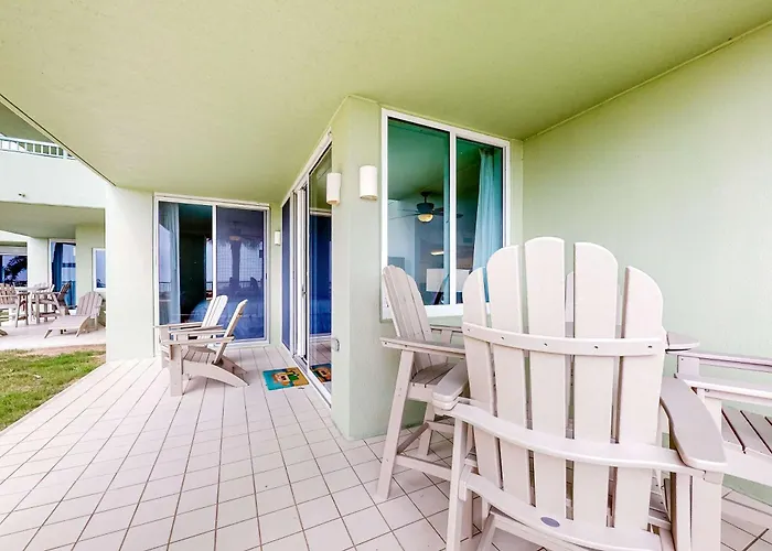 Peaceful Water View With Sauna Pool Tennis Court W&d Hot Tub & Patio Holiday home Gulf Shores